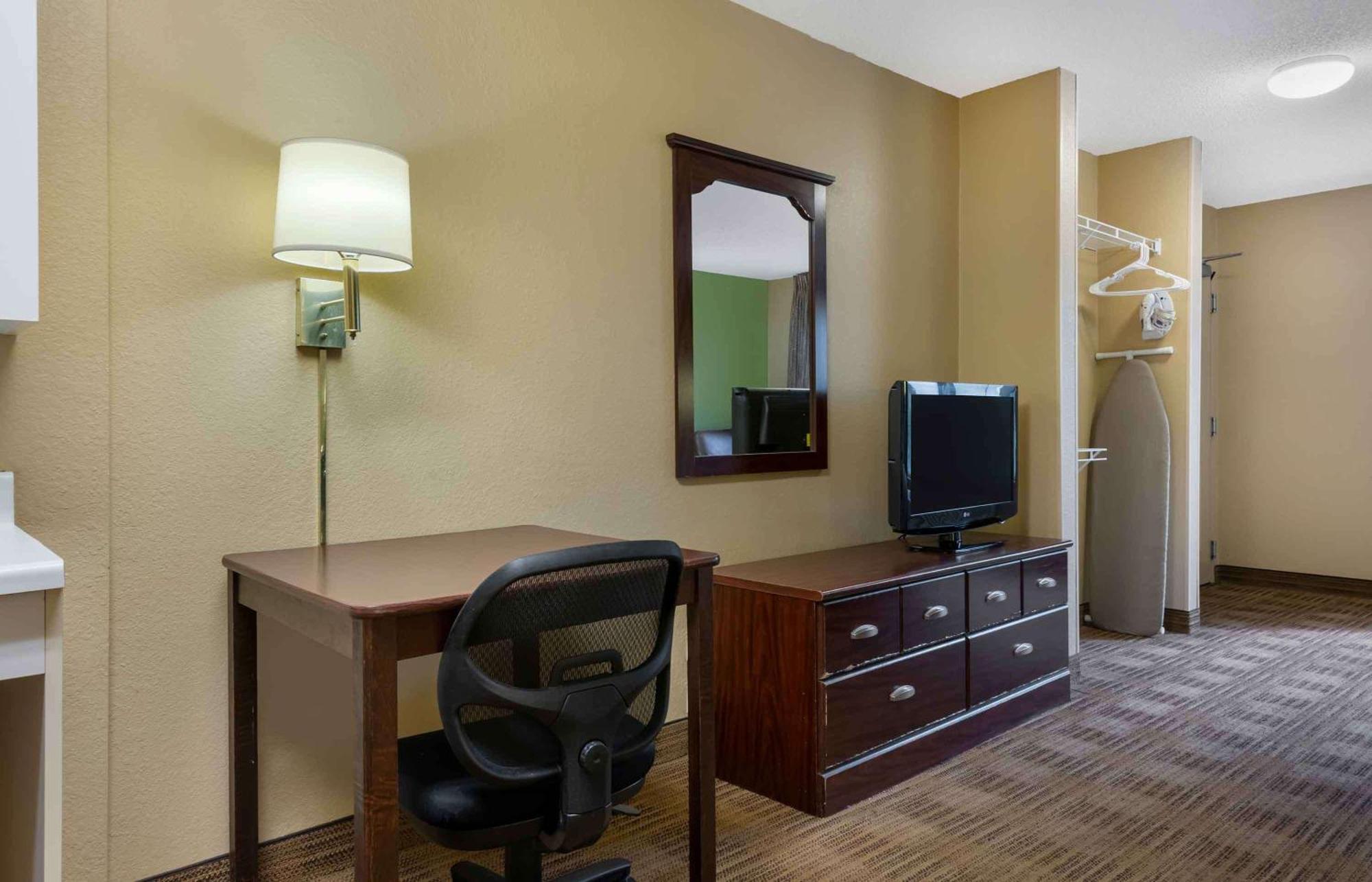 Extended Stay America Select Suites - Gainesville - I-75 Bagian luar foto