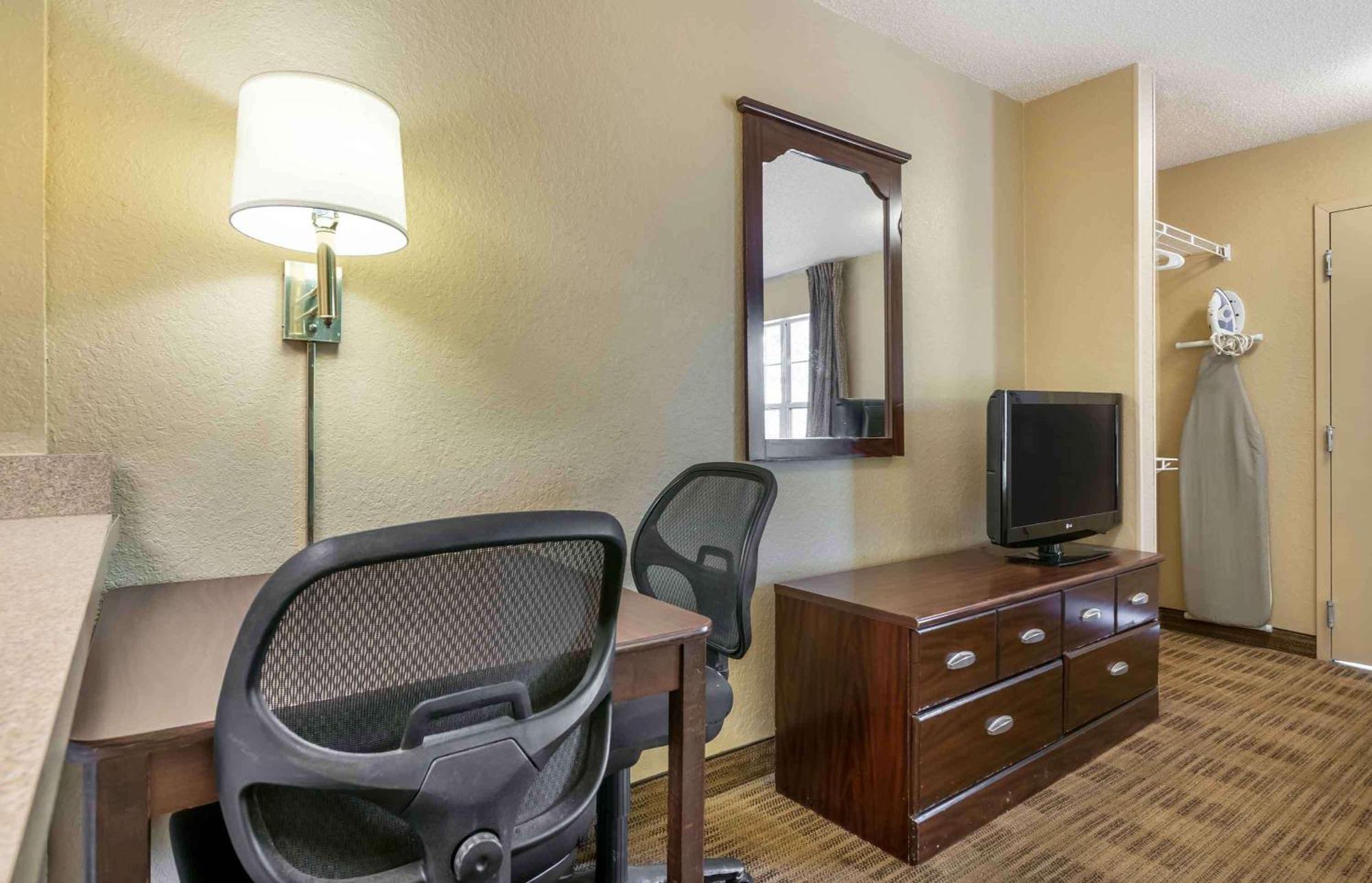 Extended Stay America Select Suites - Gainesville - I-75 Bagian luar foto